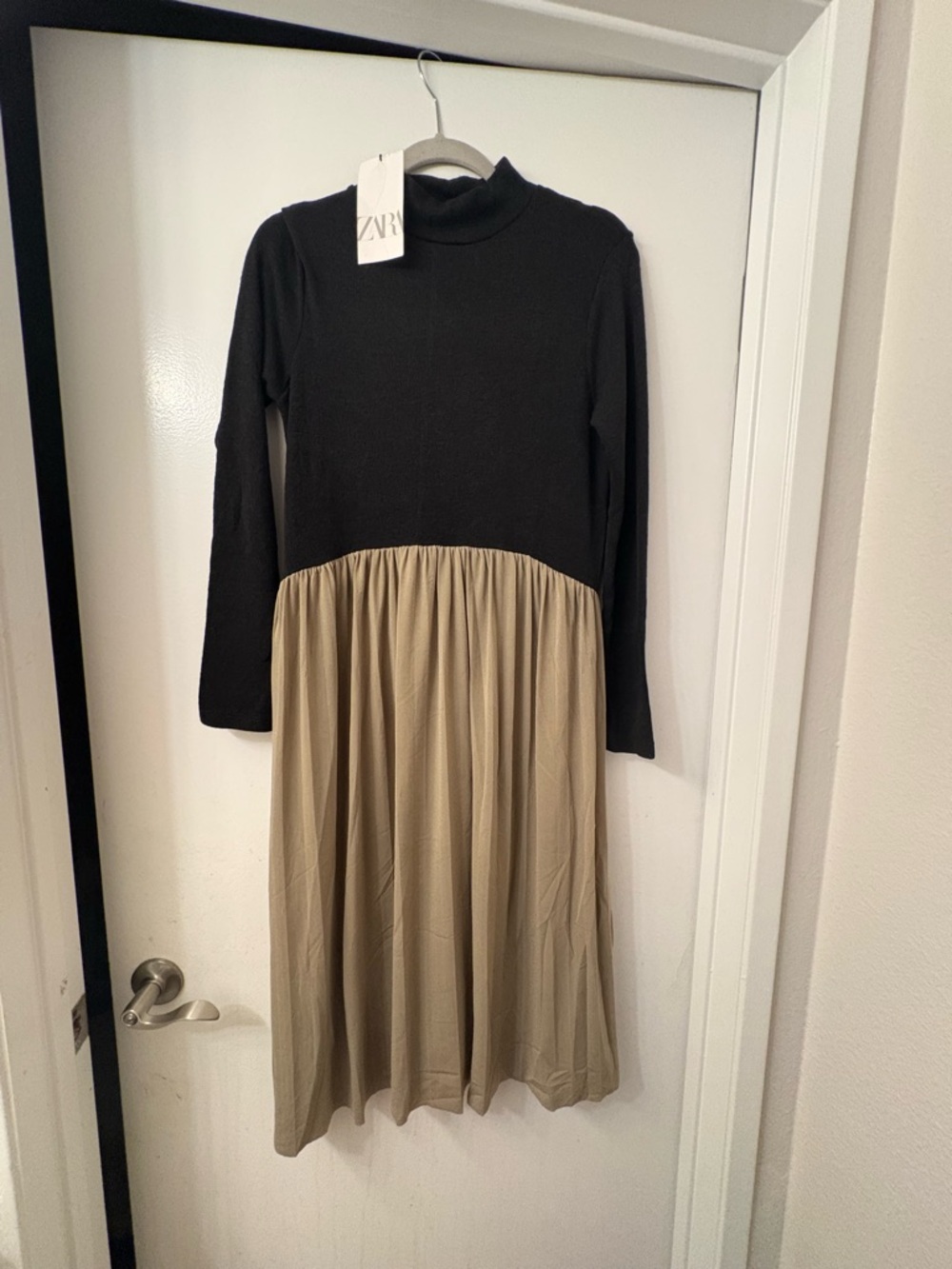 Zara Black & Tan Long Sleeve Dress
